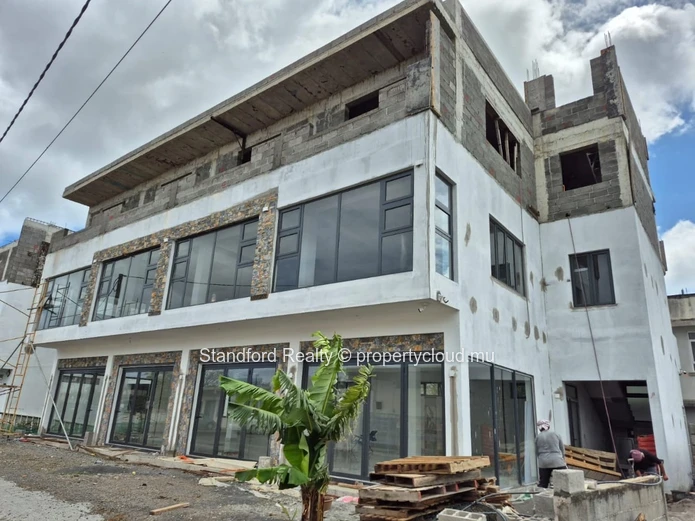 Bureaux à Louer – Petit Raffray, Nord