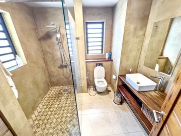4 Bedroom Villa