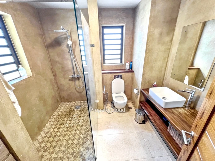 For Rent - 4-Bedroom Villa - Flic En Flac 