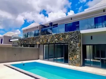 4 Bedroom Villa