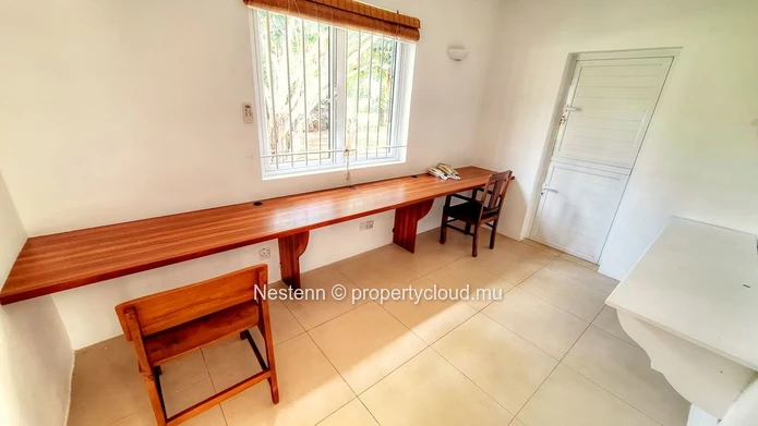 4-bedroom family home in a huge garden