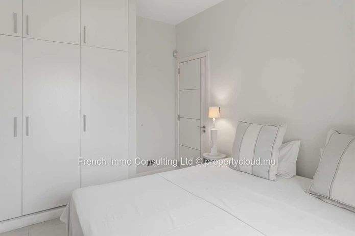 Appartement 2 chambres a pereybere route côtière , accessible aux étrangers 11M rs