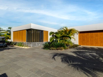 4 Bedroom Villa