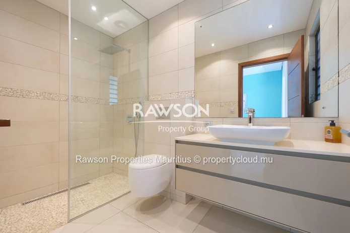 Villa 4 Chambres | Piscine Et Jardin Privés | Pereybere | Accessible Aux Étrangers | €