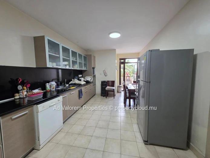 Apartment For Sale In Quatre Bornes