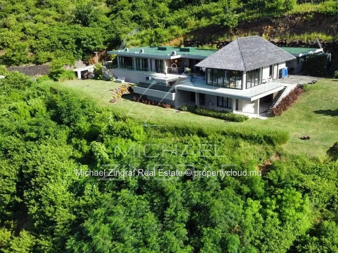 Villa de Luxe d'Exception à Rivière Noire
