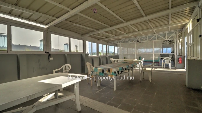 Office space of 371.61 m² 