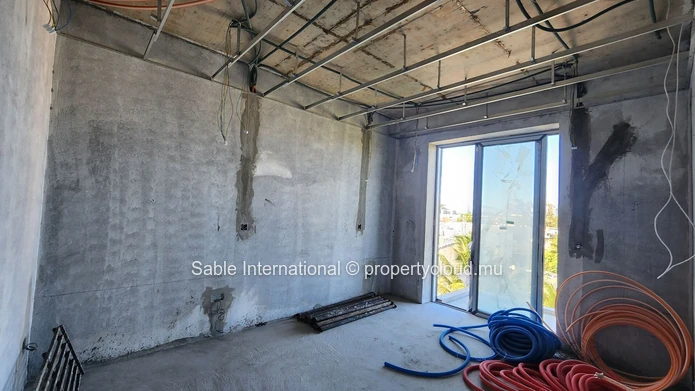SeaView 3-Bedroom Apartment for Sale in Pereybere with rooftop shared Pool