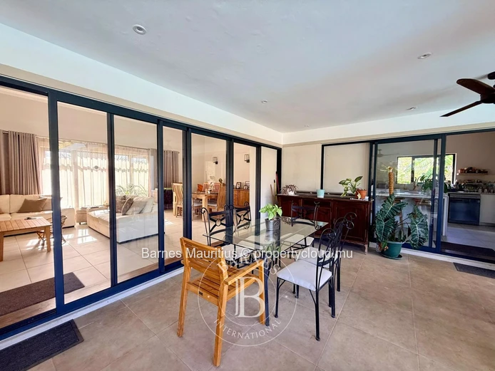 TAMARIN - Beautiful Family Villa - 3 Bedrooms