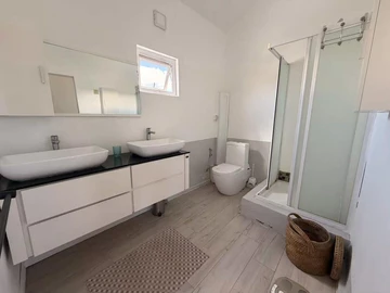 3 Bedroom Townhouse, Duplex