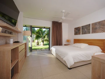 4 Bedroom Villa