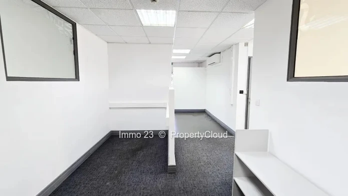 Office - 814m2 - Port Louis - Ref. BU82933VE