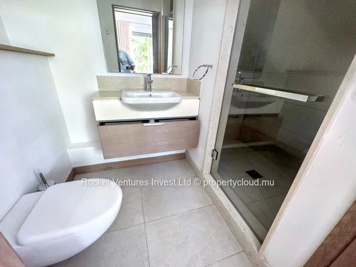Appartement 3 Chambres + Bureau, Mont Choisy Le Golf