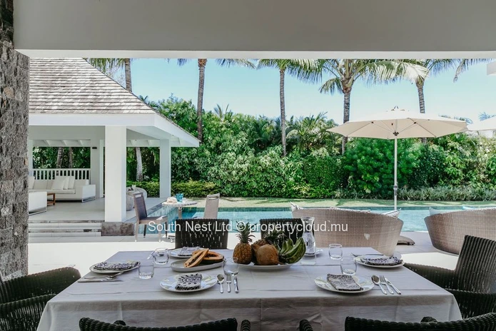 Fabuleuse villa coloniale de 6 chambres avec piscine privée dans un luxueux domaine de golf 