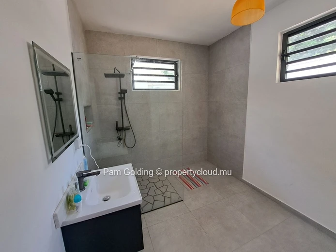 Bain Boeuf – House for rent – Pam Golding Mauritius