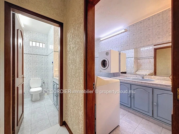 Villa Rare a la vente