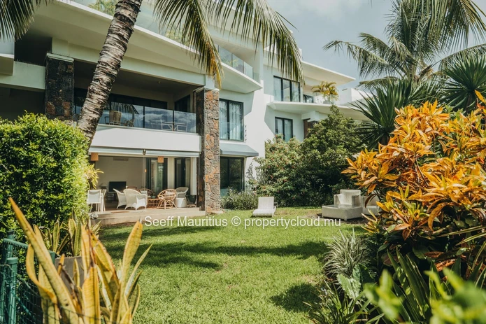 Tropical Luxury Coastal Living