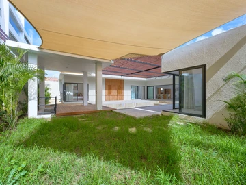 4 Bedroom Villa