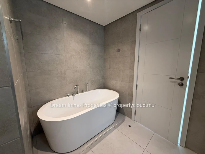 3-bedroom apartment with huge terrace in Pointe aux Canonniers – Mauritius