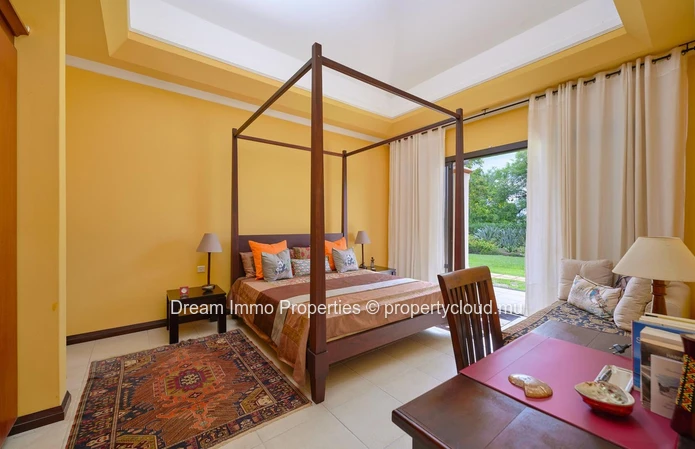 Spacious Tropical Villa On A Huge Land With Mountain Views & Sea Access At Tamarina Golf Resort - Mauritius