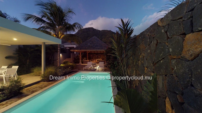3-bedroom villa in an estate between the sea and the mountains in Black River - Mauritius