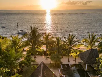 Stunning beachfront villa for sale in an Amazing location at Black River .West.