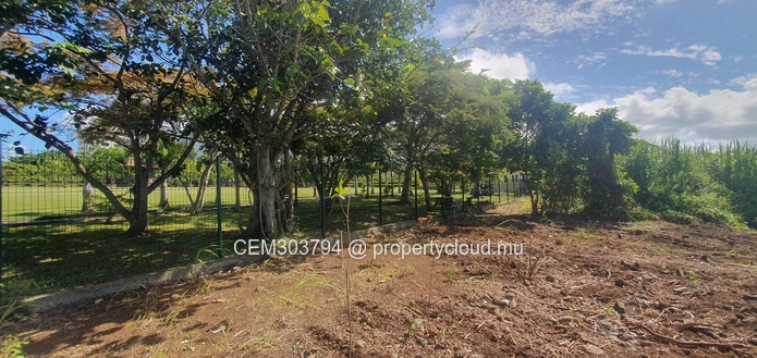 Terrain de 1 Arpent à Vendre – Sodnac