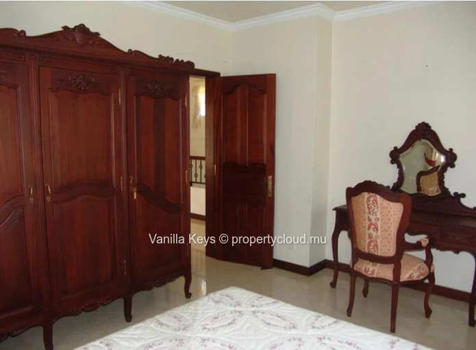 For Sale – Family House – Rose Hill – Mur 17M