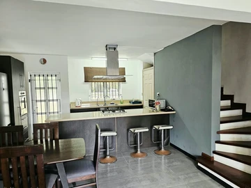 3 Bedroom Townhouse, Duplex