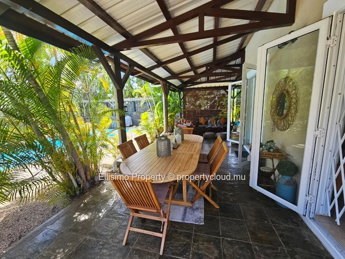 Villa à louer  Roches Noires
