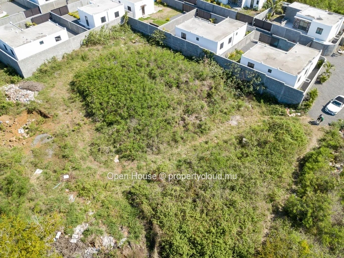 Exclusivié : Appartement à vendre à Péreybère, RDC, piscine commune, parking gardé. Frais de notaire et taxe d'enregi... (Mandat exclusif)