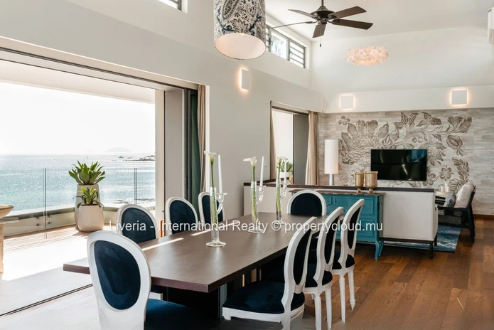 Beachfront Penthouse Living with Open Sea Outlooks