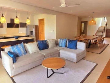 4 Bedroom Villa