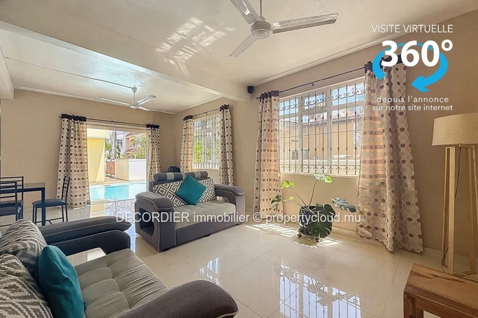 Duplex house for rent – Trou aux Biches