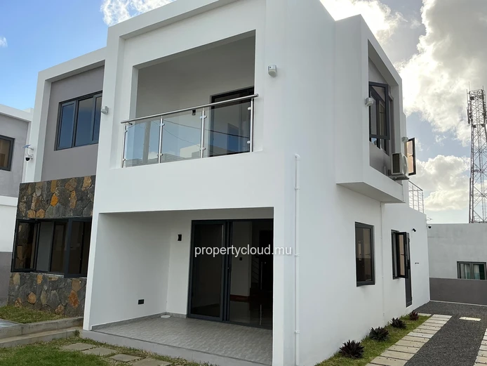 ?? FOR RENT – NEW 3-BEDROOM EN-SUITE VILLA + OFFICE | VALE, Mauritius