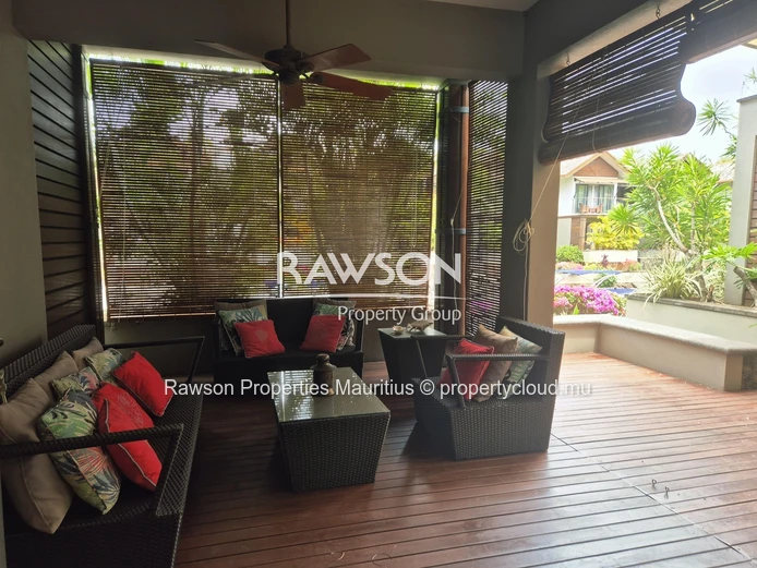 Duplex à louer | 3 chambres | Vue sur la marina | La Balise Marina, Rivière Noire - 2300 USD or 1900 EUR