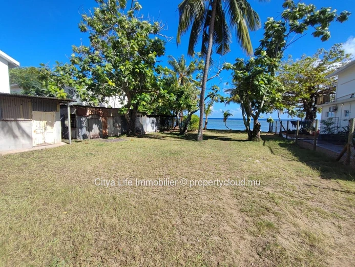 Freehold BeachFront Land for Sale