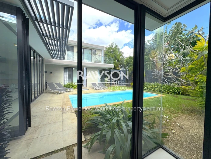 4 Bedroom Villa | Garden And Pool | Pds | Pereybere | Accessible To Foreigners | Usd