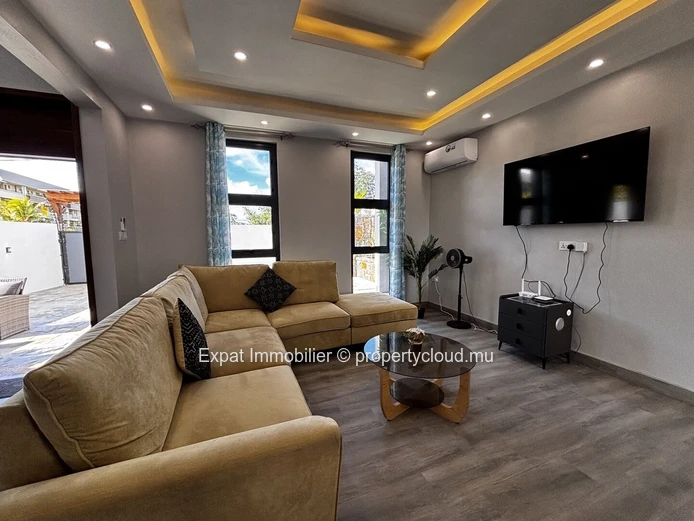 Contemporary New Villa with Swimming Pool and Large Glass Openings – Grand Baie