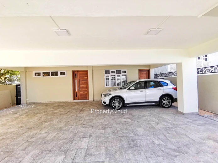 À Louer - Appartement De 2 Chambres Au Rez De Chaussée - Coromandel