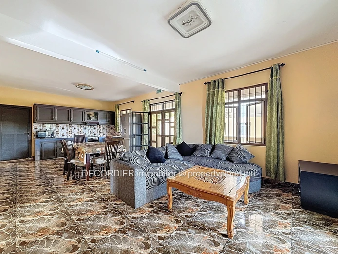 Spacious Home with Pool for Rent