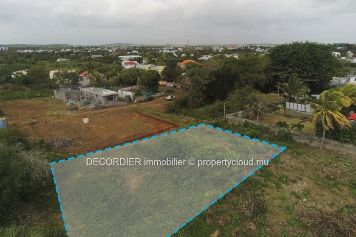 Residential Land for Sale – Pereybère