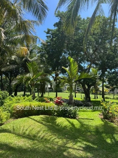 3-bed semi-detached villa in an exceptional prestigious estate. 