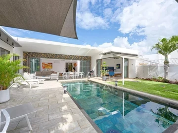 4 Bedroom Villa