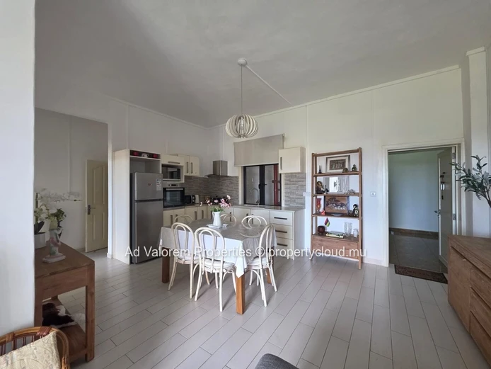 À VENDRE : Superbe appartement de 2 chambres à Kensington Heights, Quatre Bornes! (Mandat exclusif)