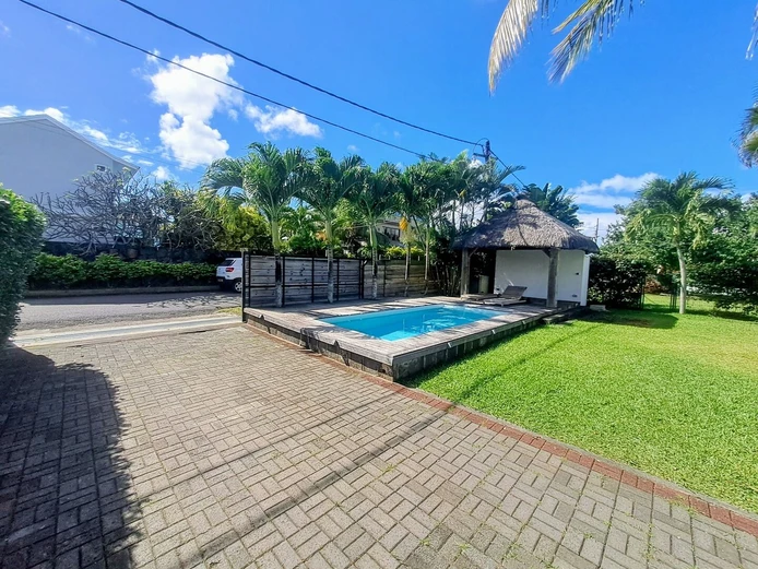Maison 3 chambres avec piscine à vendre à Pointe aux Canonniers