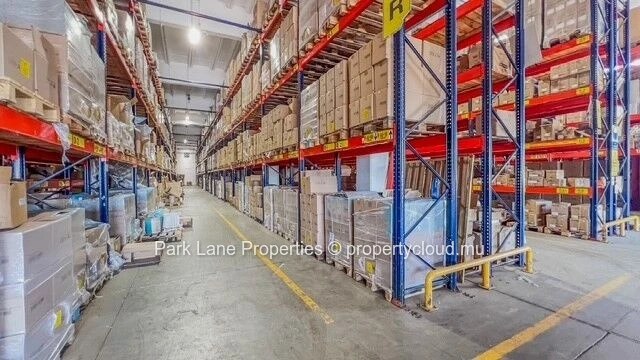 Warehouse for Sale in Roche Bois – Exceptional Investment Opportunity