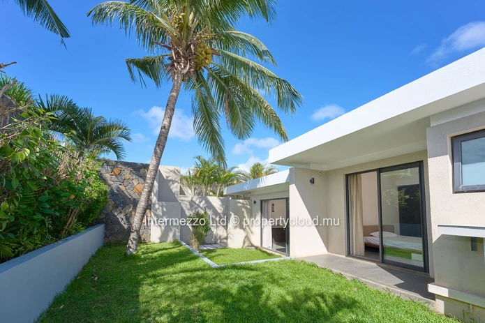 Villa Hibiscus — PDS | 221 m² | 681 m² de terrain | 840 000 €