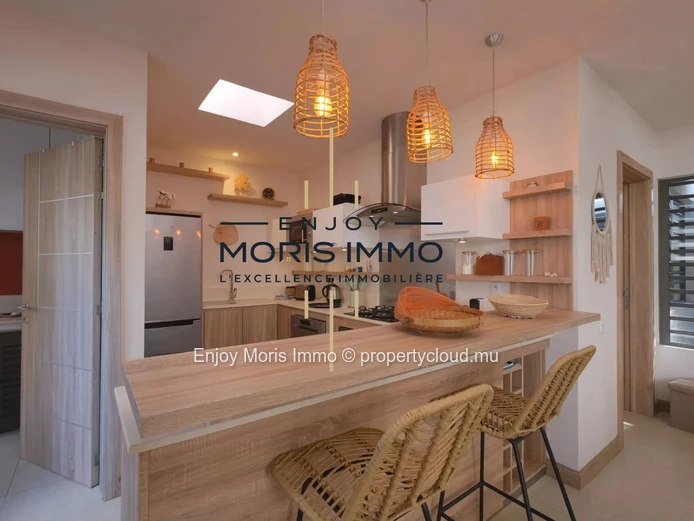 Villa contemporaine à vendre à Grand Baie – Île Maurice | Résidence sécurisée avec piscine