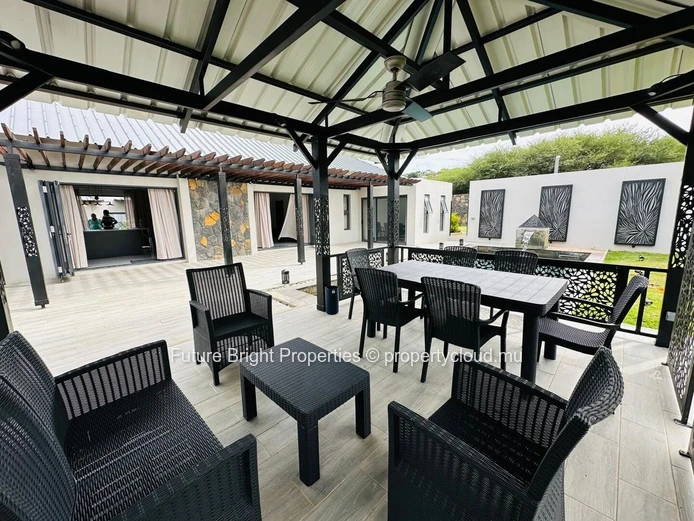 Individual home in a gated Residence!